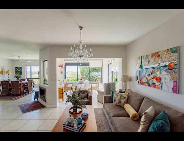 3 BEDROOM HOUSE FOR SALE IN LANGEBAAN COUNTRY ESTATE